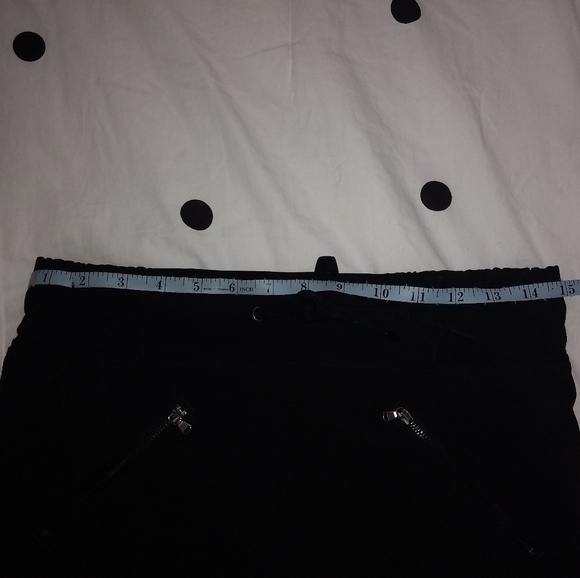 Black sport skirt with shorts NWOT - Picture 4 of 5